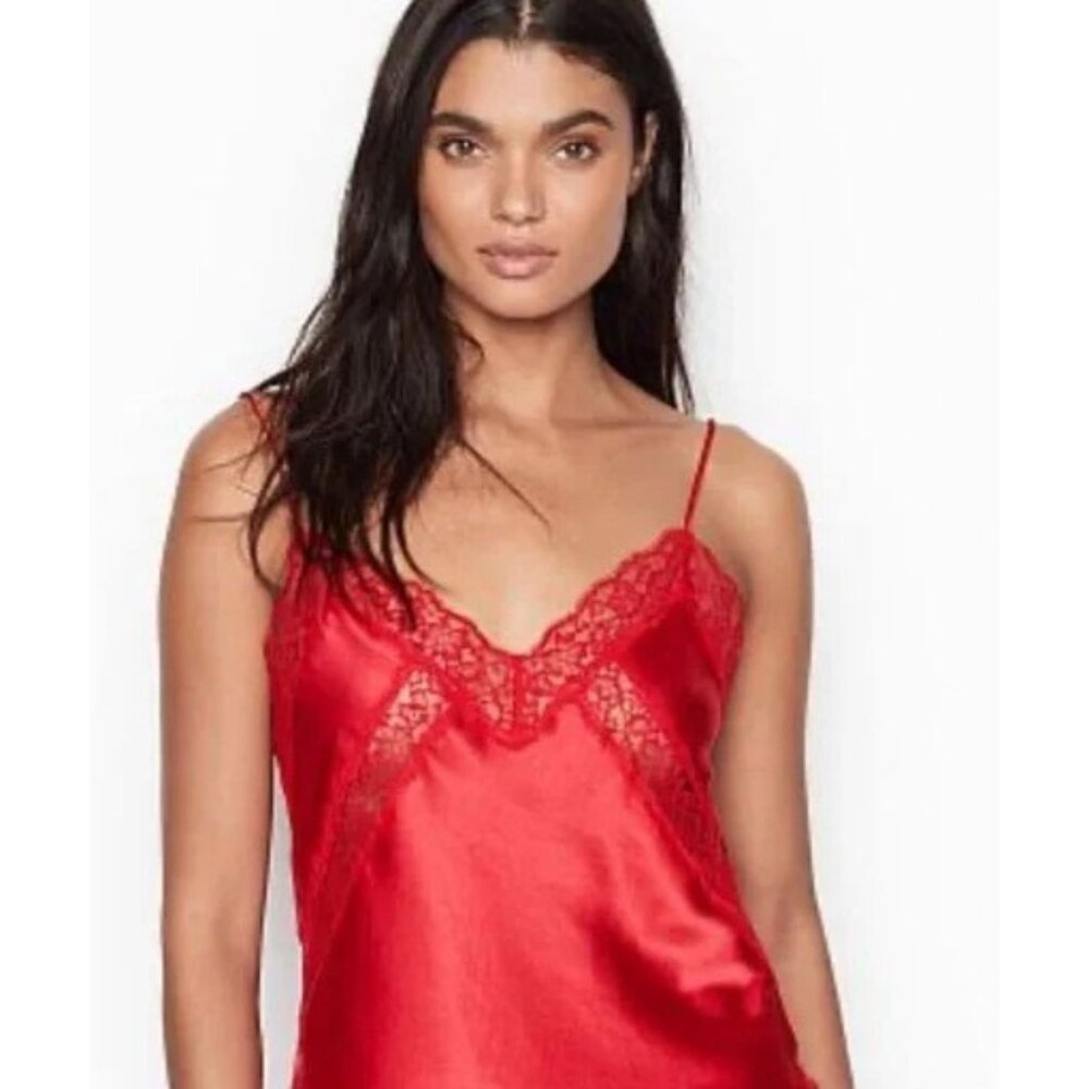 Victoria's Secret Scarlet Lace‎ Camisole SZ M